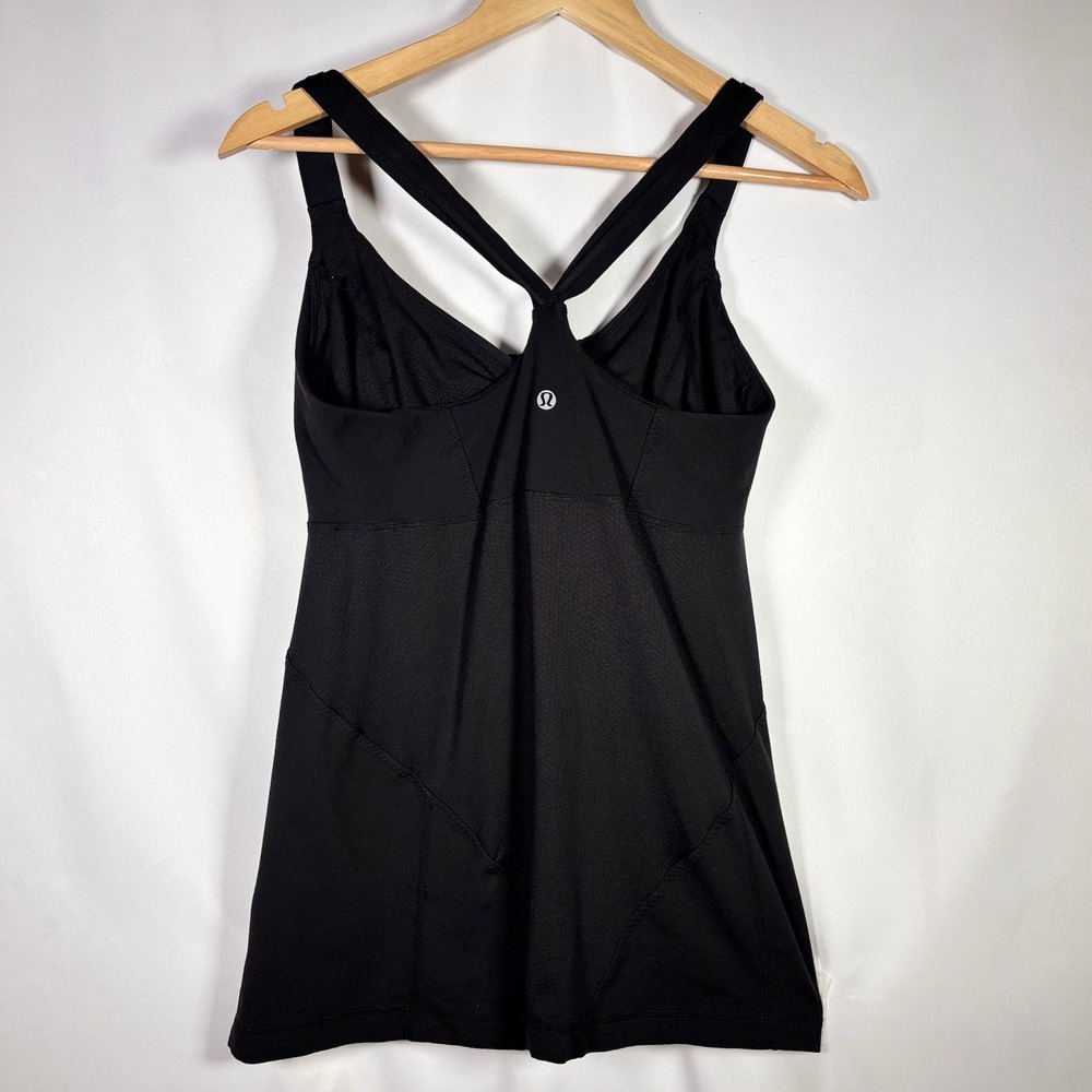 Lululemon Tank Top Womens 8 No Size Tag Athleisure Built In Bra Sport Gym Casual